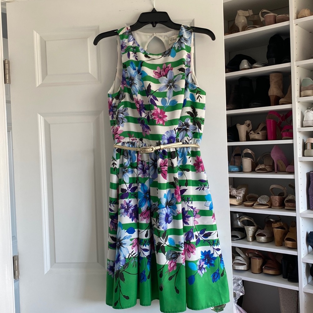 Cute floral dress with gold belt